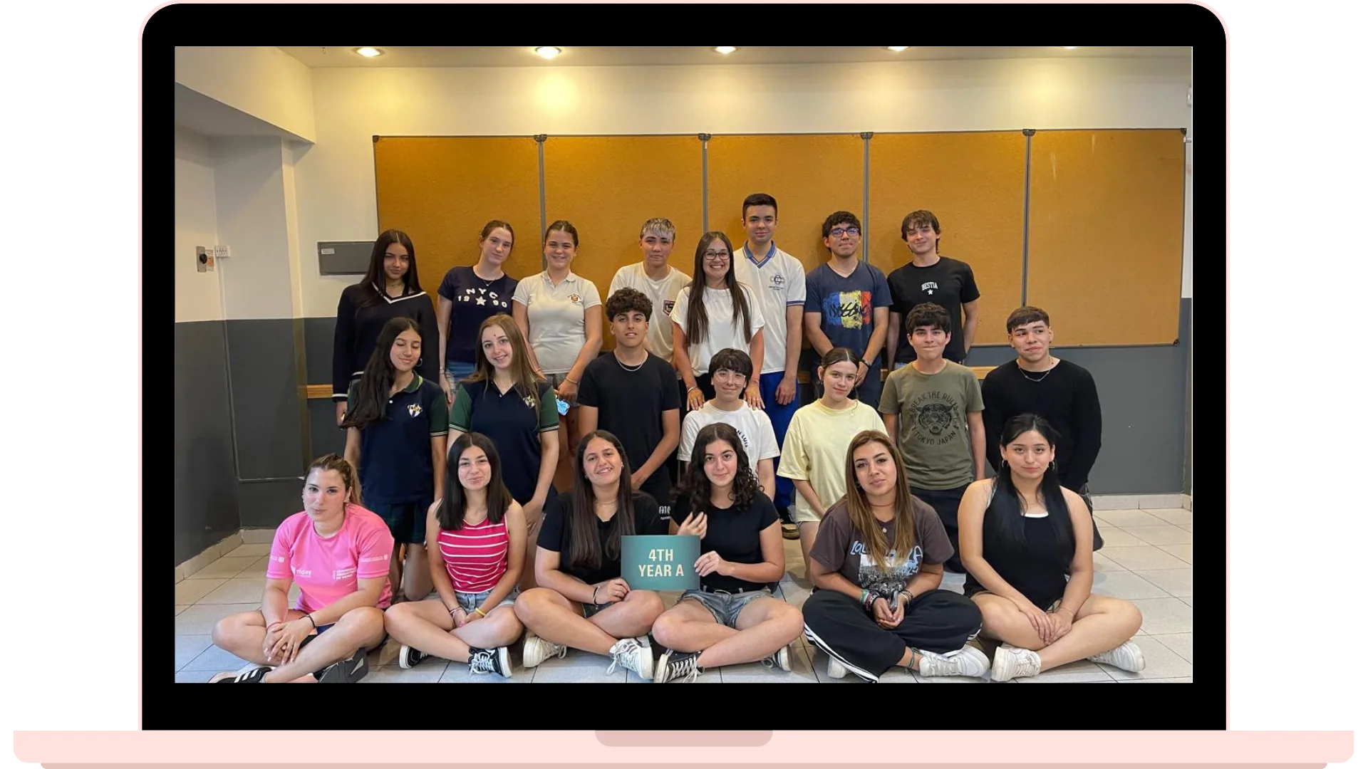 Alumnos de Highlands aprendiendo inglés